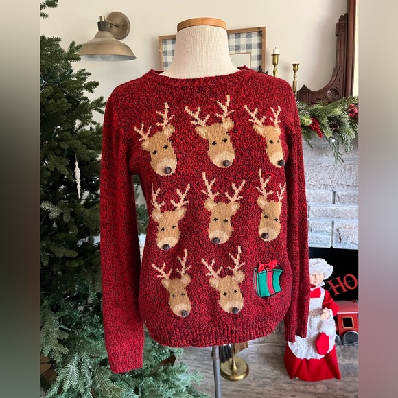 Karen Scott holiday themed long sleeve top - Picture 2 of 5